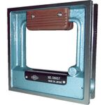 ＴＲＵＳＣＯ　角型精密水準器　Ａ級　寸法１５０Ｘ１５０　感度０．０２